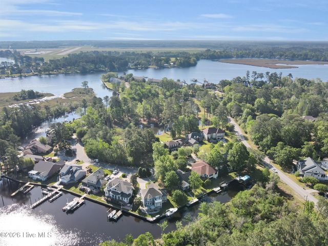 2418 Turtle Bay Drive, New Bern, NC 28562