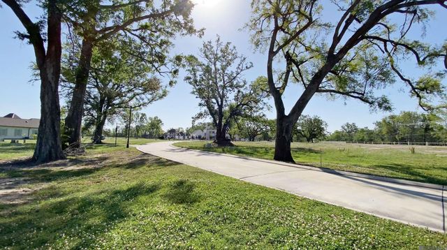 193 Peary Way, Thibodaux, LA 70301