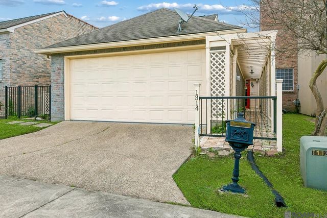 1314 Lake Pointe Ave, Zachary, LA 70791
