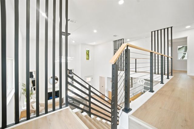 12706 Possum Hollow DR, Austin, TX 78729