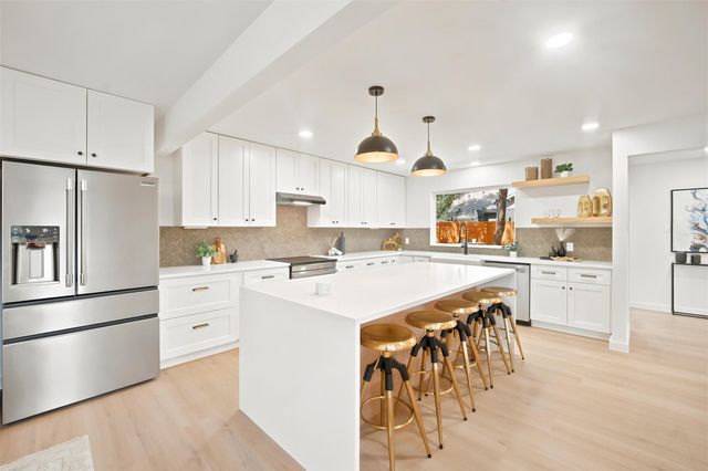 12706 Possum Hollow DR, Austin, TX 78729