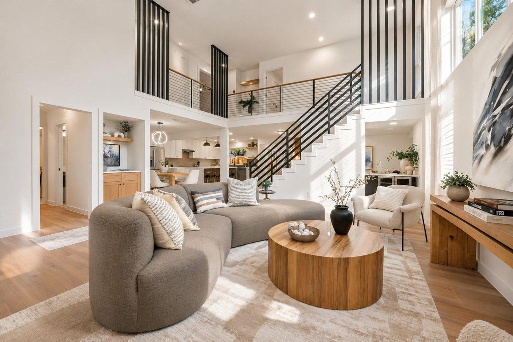12706 Possum Hollow DR, Austin, TX 78729