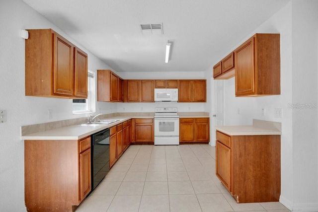 161 WALNUT CREST RUN, Sanford, FL 32771