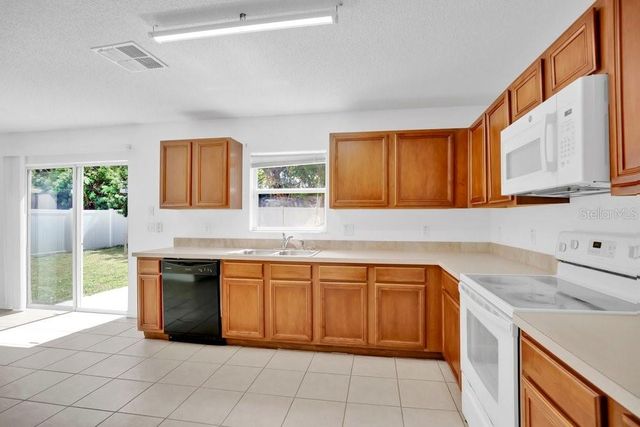 161 WALNUT CREST RUN, Sanford, FL 32771