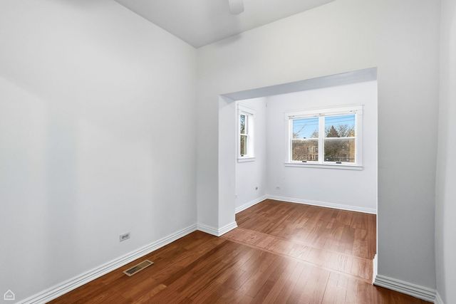 5401 S Maryland Avenue, Chicago, IL 60615