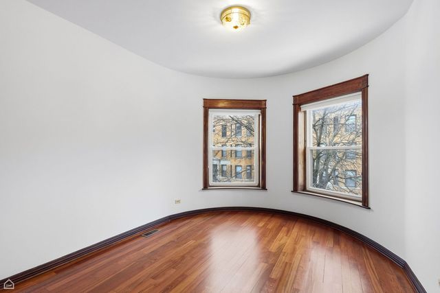 5401 S Maryland Avenue, Chicago, IL 60615