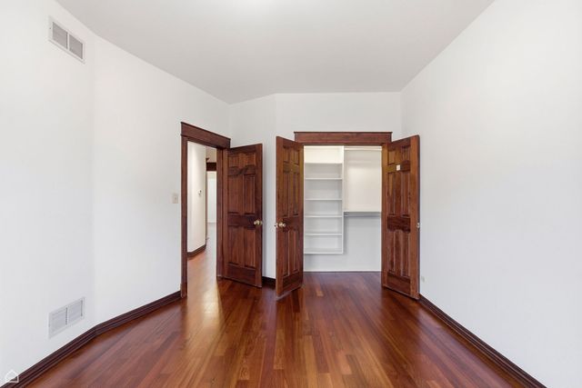 5401 S Maryland Avenue, Chicago, IL 60615