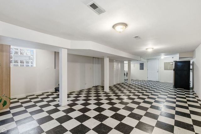 5401 S Maryland Avenue, Chicago, IL 60615