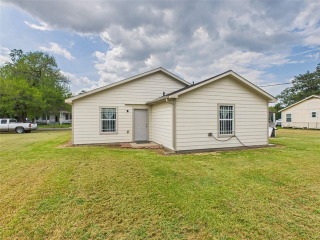 2335 Neches Street, Beaumont, TX 77701