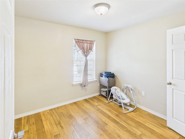 2335 Neches Street, Beaumont, TX 77701