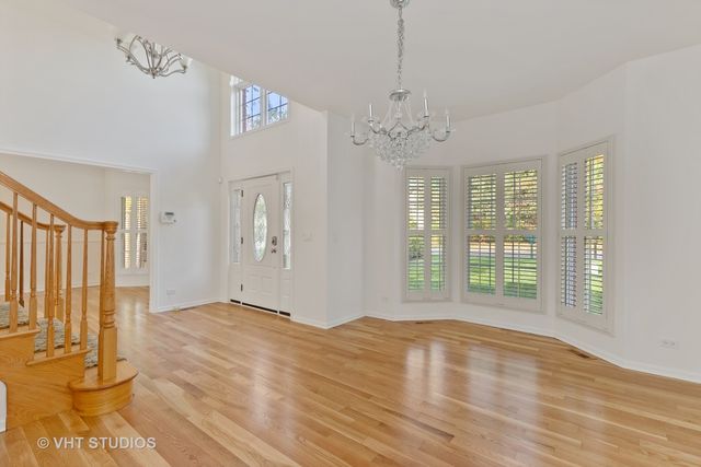 28635 N Thorngate Drive, Ivanhoe, IL 60060