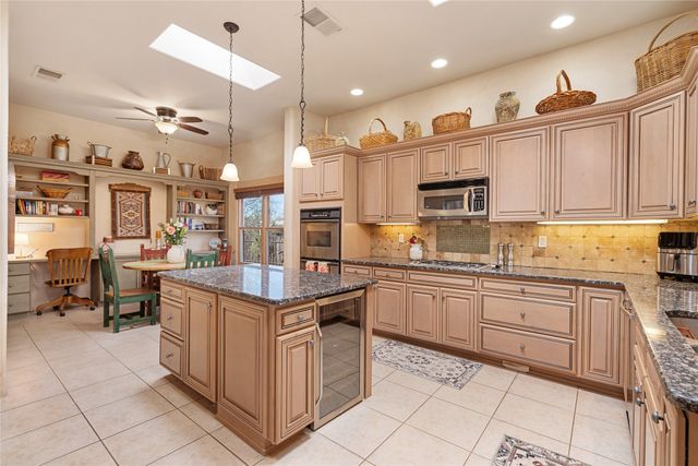 14 Avenida Aldea, Santa Fe, NM 87507