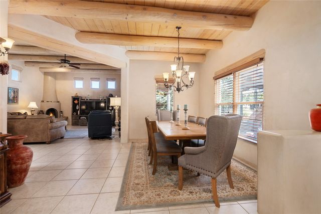 14 Avenida Aldea, Santa Fe, NM 87507