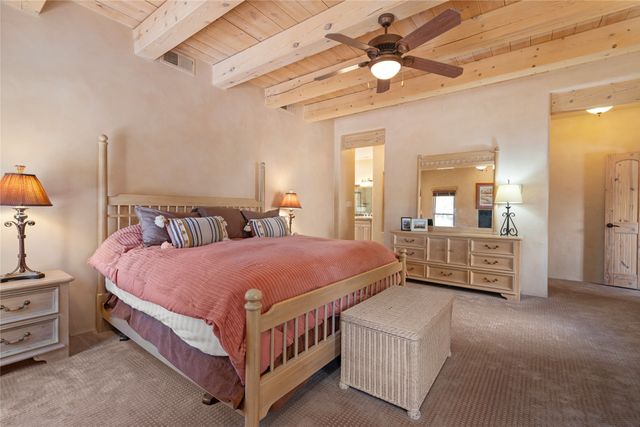 14 Avenida Aldea, Santa Fe, NM 87507