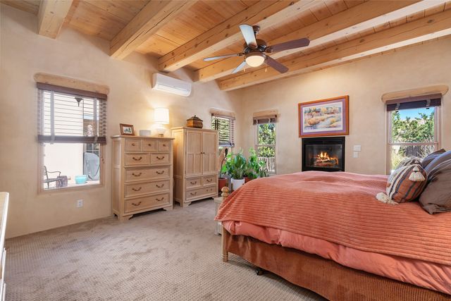 14 Avenida Aldea, Santa Fe, NM 87507