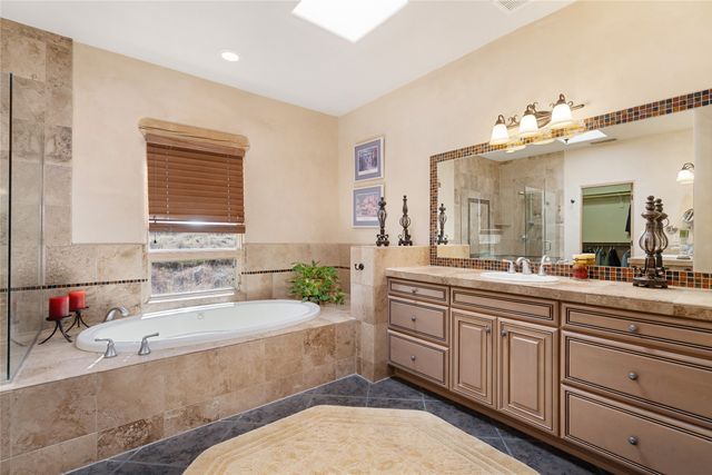 14 Avenida Aldea, Santa Fe, NM 87507