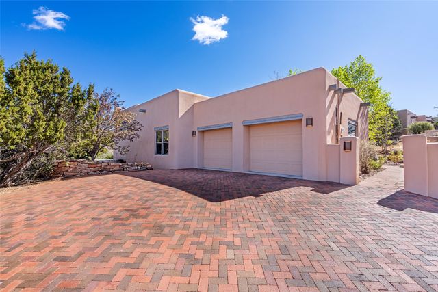 14 Avenida Aldea, Santa Fe, NM 87507