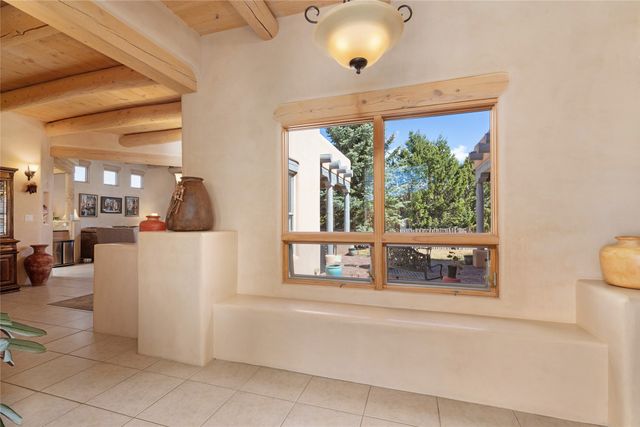 14 Avenida Aldea, Santa Fe, NM 87507