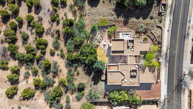14 Avenida Aldea, Santa Fe, NM 87507