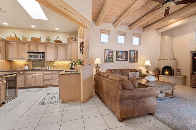 14 Avenida Aldea, Santa Fe, NM 87507