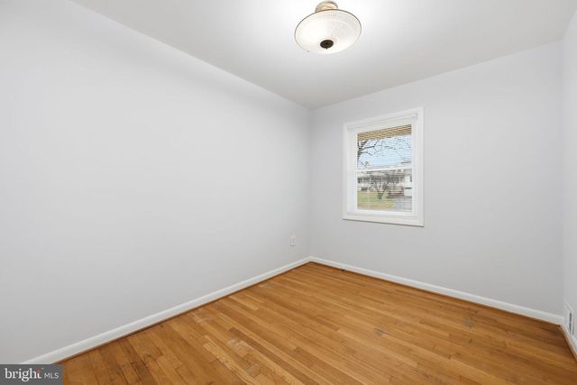 3908 BRADDOCK RD, Alexandria, VA 22312