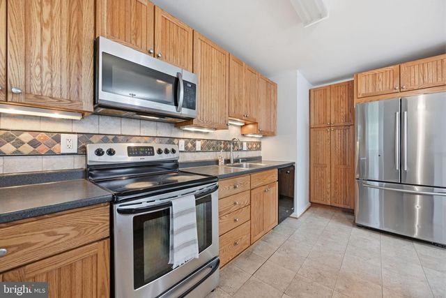 3908 BRADDOCK RD, Alexandria, VA 22312