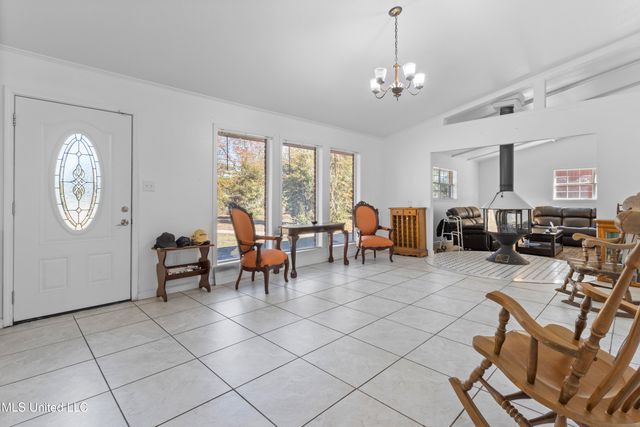 6 Davis Bayou Road, Ocean Springs, MS 39564