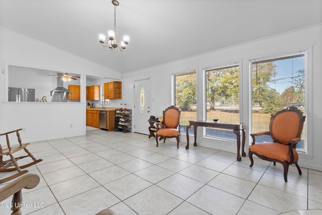 6 Davis Bayou Road, Ocean Springs, MS 39564