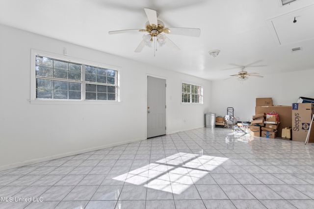 6 Davis Bayou Road, Ocean Springs, MS 39564