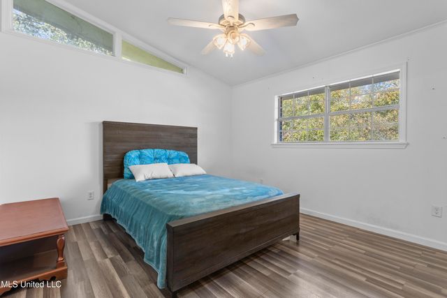 6 Davis Bayou Road, Ocean Springs, MS 39564