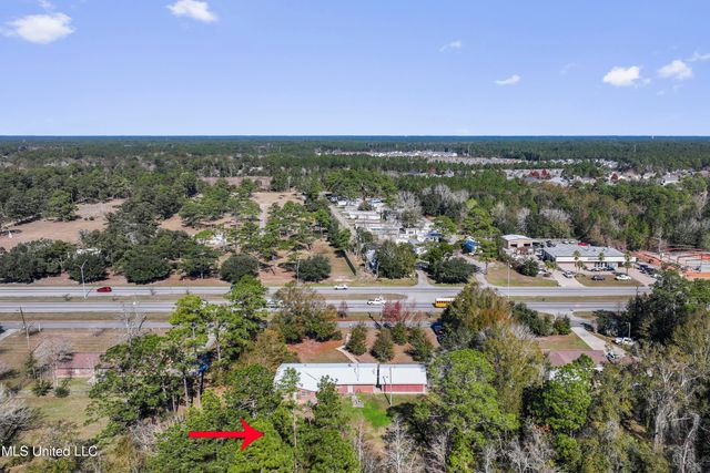 6 Davis Bayou Road, Ocean Springs, MS 39564