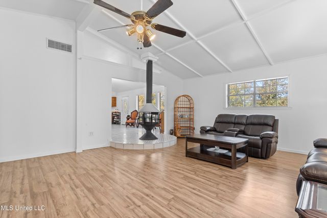 6 Davis Bayou Road, Ocean Springs, MS 39564