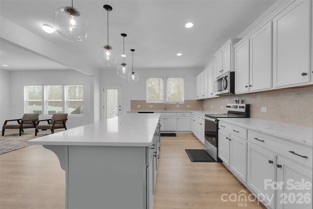 1112 Overland Drive, Dallas, NC 28034