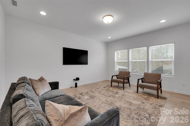 1112 Overland Drive, Dallas, NC 28034