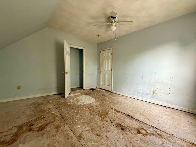3 Riley Ct, North Attleboro, MA 02760