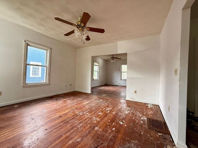 3 Riley Ct, North Attleboro, MA 02760