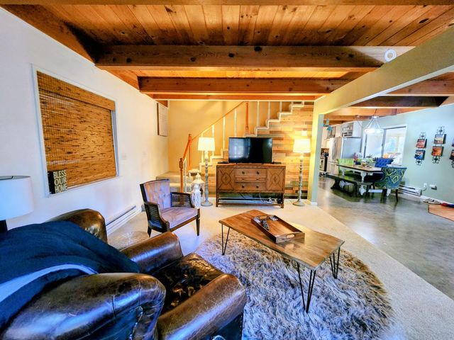 6169 Kokanee Ln, Pollock Pines, CA 95726