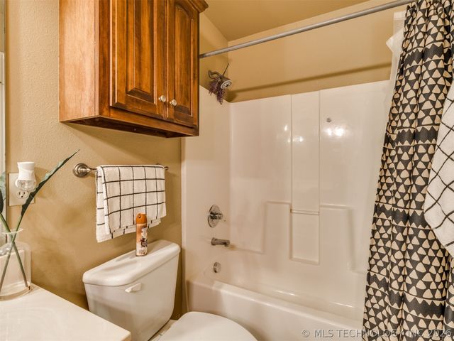 15002 S Justin Avenue, Glenpool, OK 74033