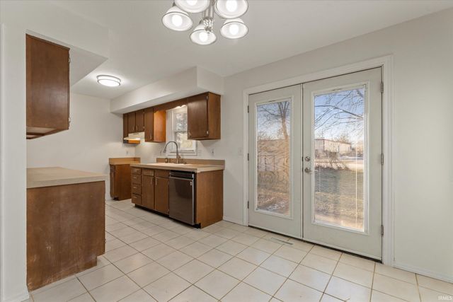 1817 Margaret Avenue, Mishawaka, IN 46545