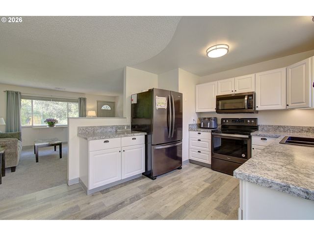 9802 Ne 58TH St, Vancouver, WA 98662