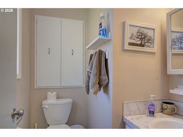 9802 Ne 58TH St, Vancouver, WA 98662