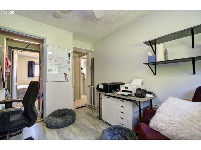 9802 Ne 58TH St, Vancouver, WA 98662