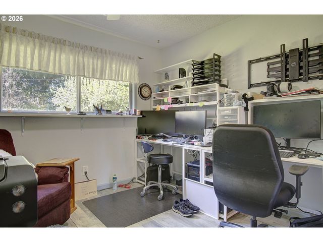 9802 Ne 58TH St, Vancouver, WA 98662
