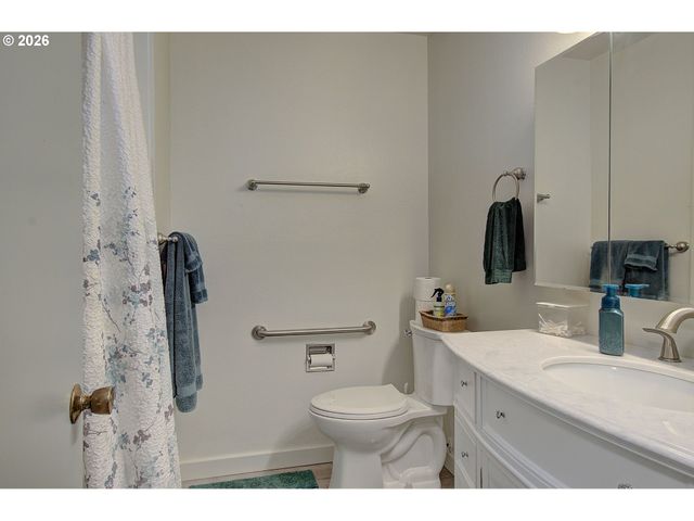 9802 Ne 58TH St, Vancouver, WA 98662