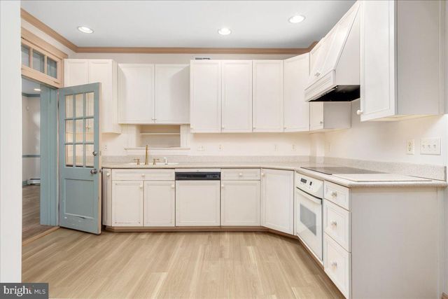 1101 POTOMAC AVE, Hagerstown, MD 21742