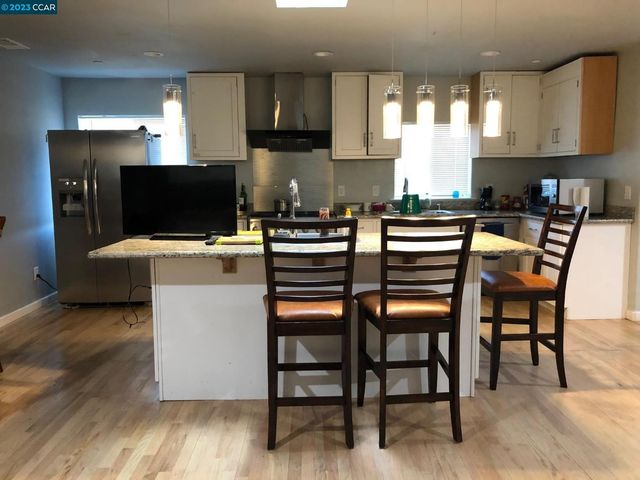 1918 S Olive Ave, Stockton, CA 95215