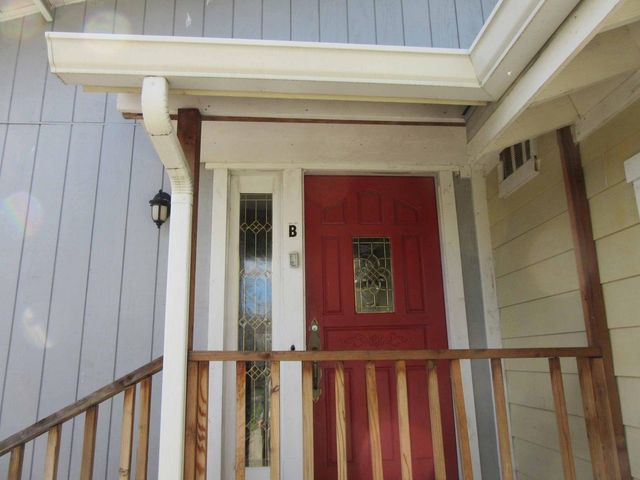 1918 S Olive Ave, Stockton, CA 95215