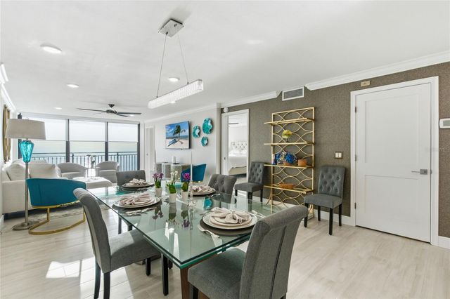 19 WHISPERING SANDS DRIVE 1105, Sarasota, FL 34242