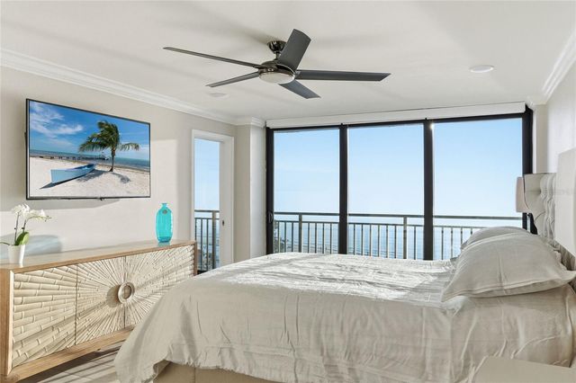 19 WHISPERING SANDS DRIVE 1105, Sarasota, FL 34242