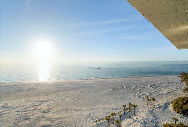 19 WHISPERING SANDS DRIVE 1105, Sarasota, FL 34242